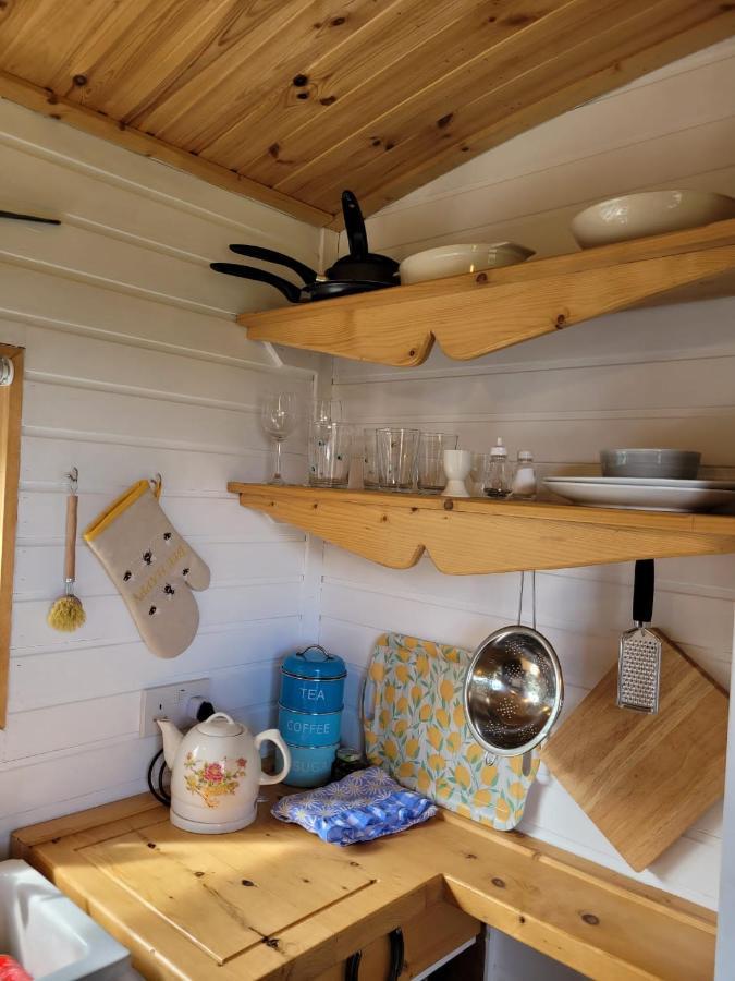 The Shepherds Hut At Forestview Farm 그린아일랜드 외부 사진